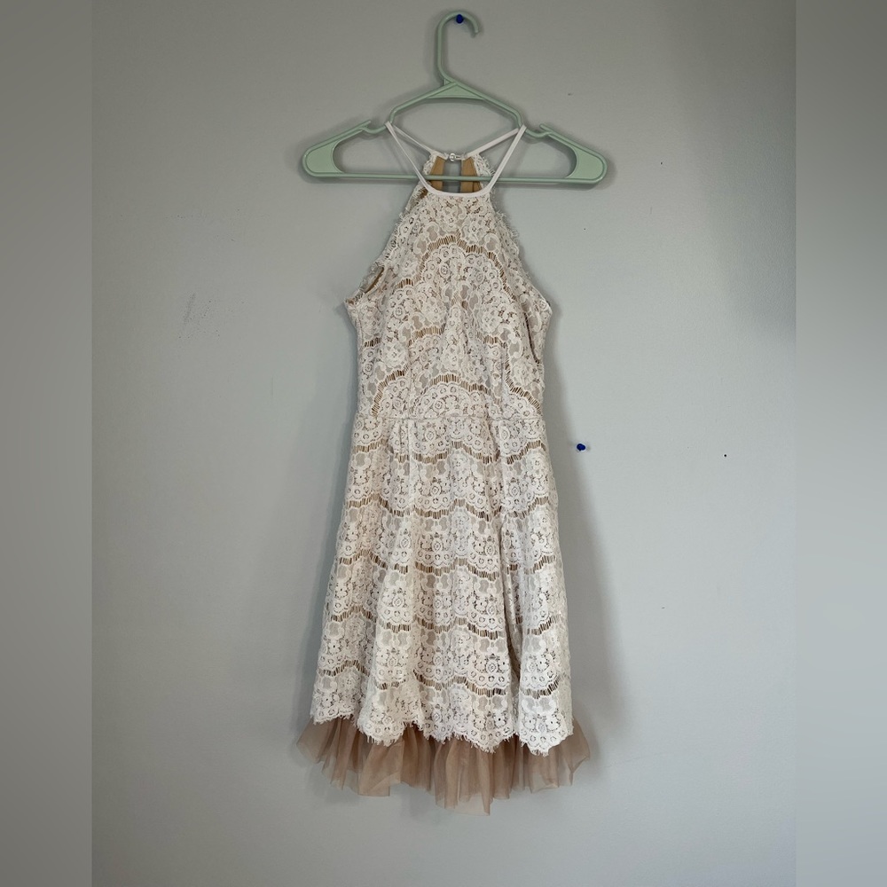 White lace dress